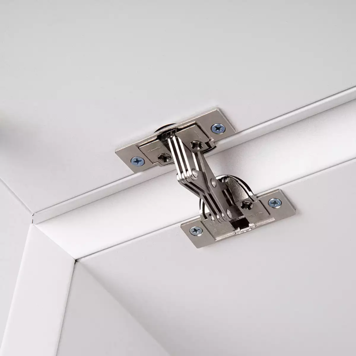 Masterbox® B 80 x H 40 cm Klappe nach unten öffnend, Weiss